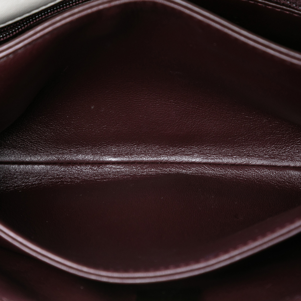 Pre-Loved Chanel CC Quilted Lambskin Looping Chain Flap - Picture 4 of 7